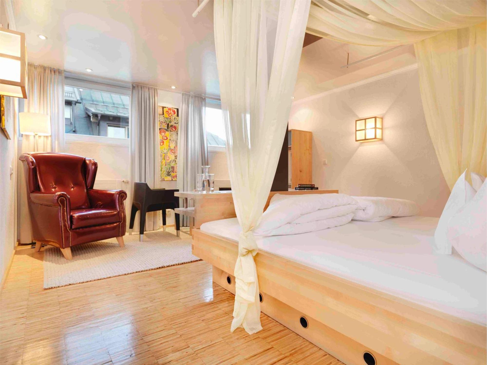 Hotel Goldener Adler - Im Sommer Silvretta Card Premium Inkludiert Ischgl Exterior foto