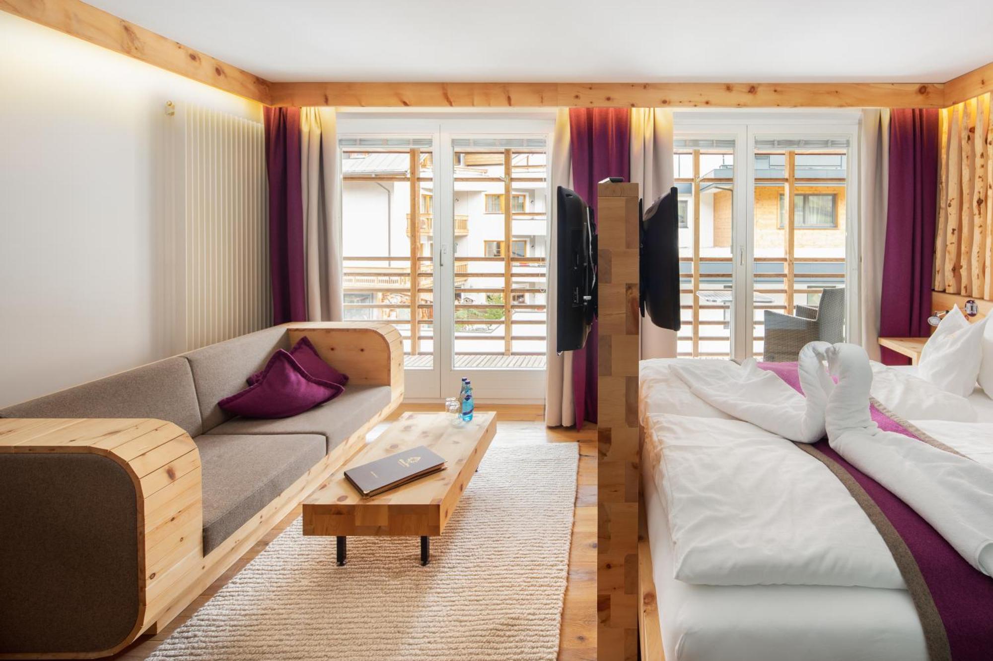 Hotel Goldener Adler - Im Sommer Silvretta Card Premium Inkludiert Ischgl Exterior foto