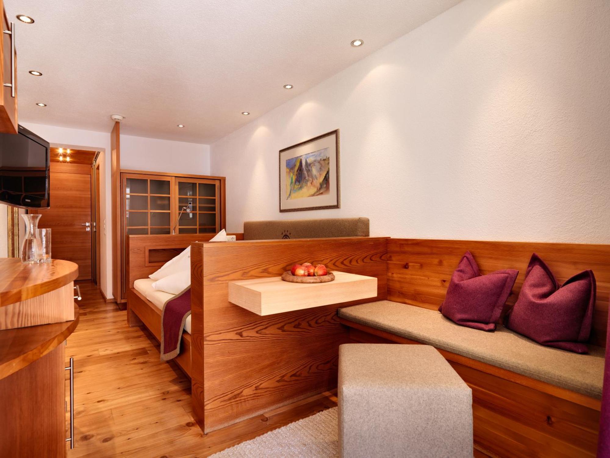 Hotel Goldener Adler - Im Sommer Silvretta Card Premium Inkludiert Ischgl Exterior foto